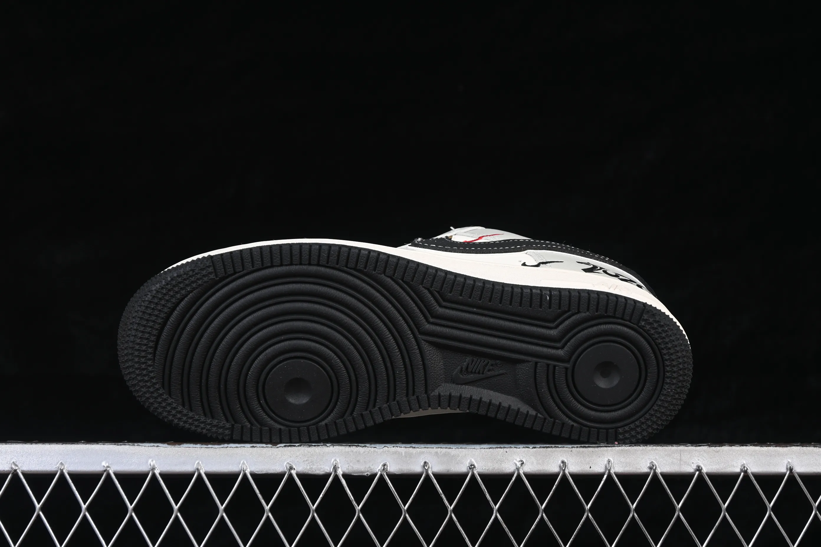 All categories Nk Air Force 1 Air Force series Nk Air Force 1 Low Air Force low-top Nike Air Force 1'07 Low Year of the Horse limited edition Air Force 1 low-top casual sneakers QW5288-129